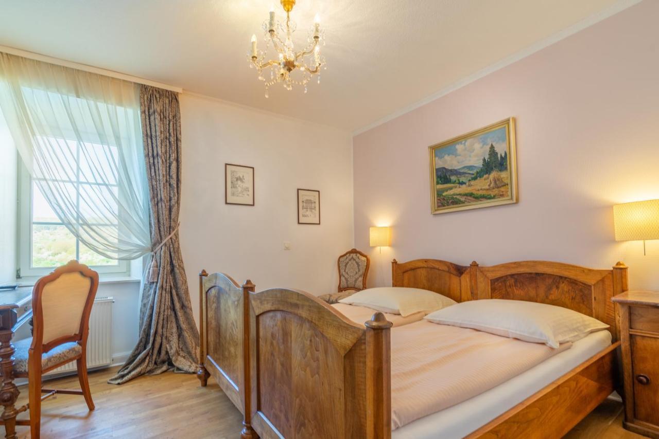 Romantisches Hotel Zur Post Броденбах Экстерьер фото